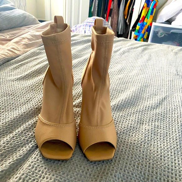 Fashion Nova Shoes - Open toe Booties